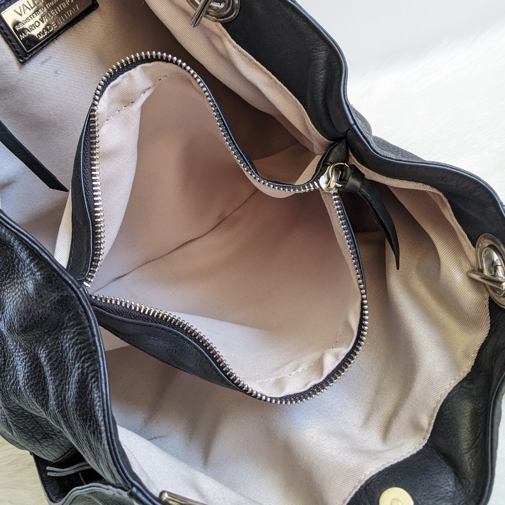 Valentino Luisa Black Leather Tote Bag With Silver Metal Chain Straps - Picture 8 of 16